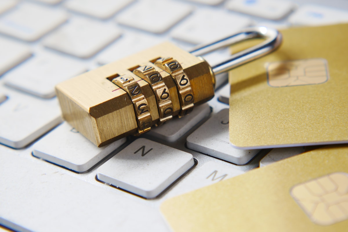 Vérification des e-mails pour WordPress : bloquez les fausses inscriptions dès l'entrée (2026)